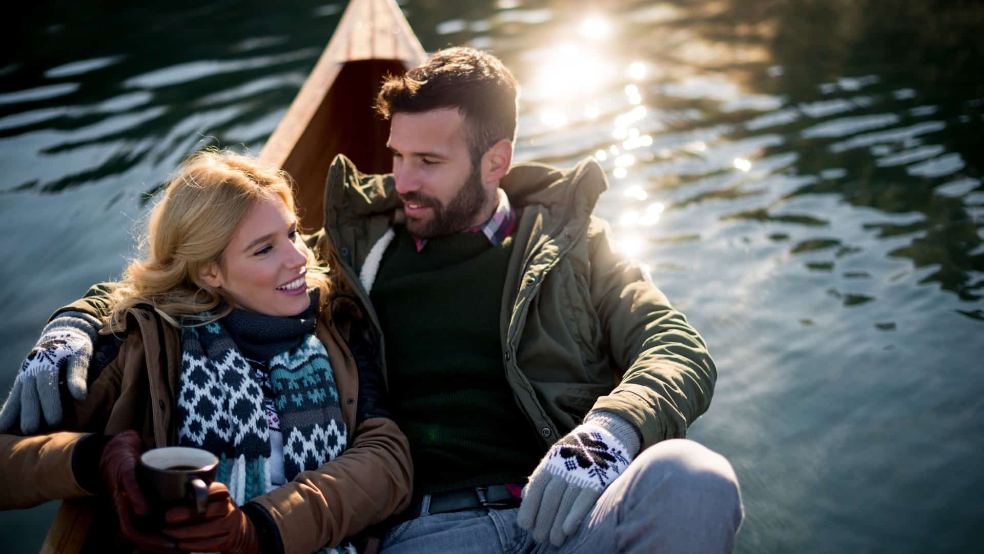 Attentions Délicates : Comment un Gentleman Exprime sa Consideration