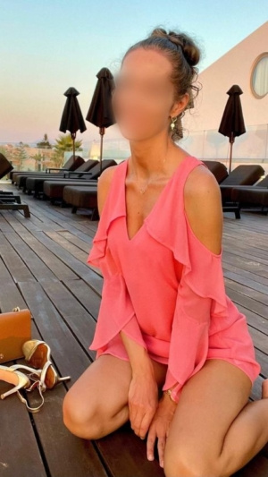 Pola massage érotique Genève disponible - Photo 3