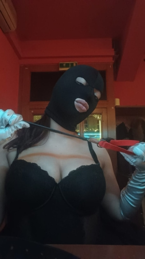 DOMINA LEILA 19 xoxo dominaleila109 -t Xoxo Girls Geneva