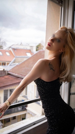 prestige salon anna203 -t Xoxo Girls Geneva