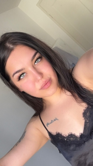 prestige salon cristina202 -t Xoxo Girls Geneva