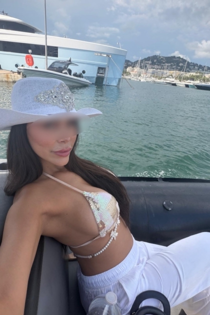 ANNA SHINE